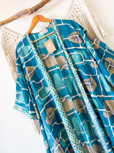 Cargar imagen en el visor de la galería, Kimono Amber Calipso
