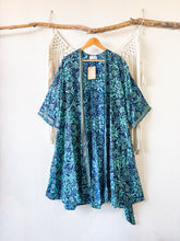 Cargar imagen en el visor de la galería, Kimono Amber Azul
