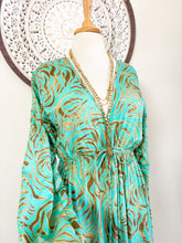 Cargar imagen en el visor de la galería, Vestido Jazmín Ondas (M-L)
