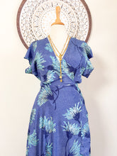 Cargar imagen en el visor de la galería, Vestido Tiana Margaritas (S-M)
