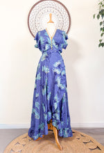 Cargar imagen en el visor de la galería, Vestido Tiana Margaritas (S-M)
