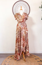 Cargar imagen en el visor de la galería, Vestido Tiana Red Print (S-M)
