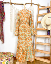 Cargar imagen en el visor de la galería, Vestido Gipsy Verde Flor (M-L)
