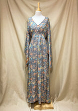 Cargar imagen en el visor de la galería, Kaftan Margarita Gris (M-L)

