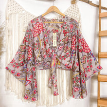 Cargar imagen en el visor de la galería, Top Kimono Flor (estándar)

