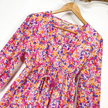 Cargar imagen en el visor de la galería, Vestido Lottus Flores (M-L)

