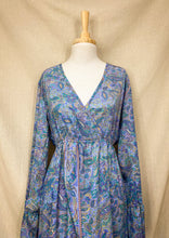 Cargar imagen en el visor de la galería, Vestido Gipsy Azulado (M-L)
