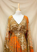 Cargar imagen en el visor de la galería, Kaftan Margarita Naranja (M-L)
