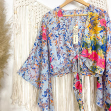 Cargar imagen en el visor de la galería, Top kimono Flor Fucsia (estándar)
