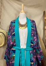 Cargar imagen en el visor de la galería, Kimono Largo Fucsia (L-XL)
