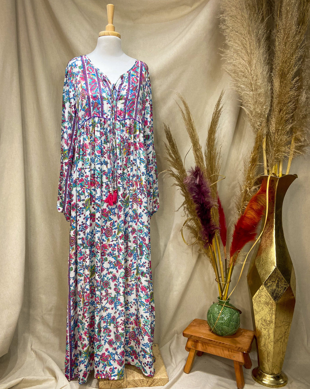 Vestido Aires Largo Flor Fucsia (S-M)