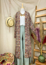 Cargar imagen en el visor de la galería, Kimono Beige Flores (S-L)
