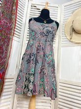 Cargar imagen en el visor de la galería, Vestido Kerala Gris (M-L)
