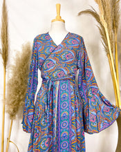 Cargar imagen en el visor de la galería, Vestido Kimono Azul (M-L)
