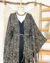 Cargar imagen en el visor de la galería, Kimono Gala Black Gold (estándar)
