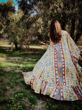 Cargar imagen en el visor de la galería, Kimono Etnico Amarillo (S-M)
