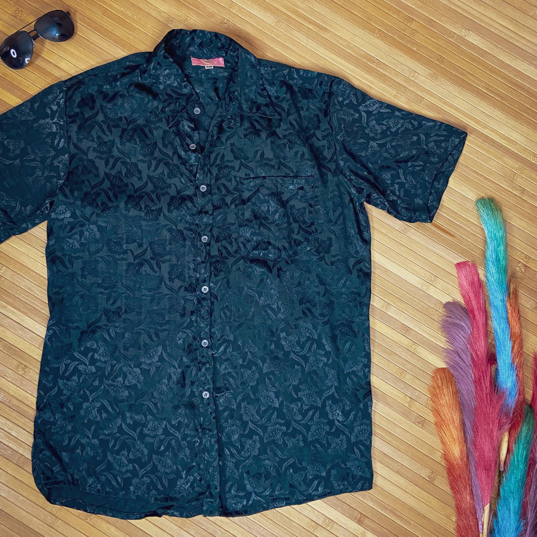 Camisa Negra Flor (S-M)