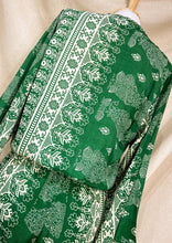 Cargar imagen en el visor de la galería, Enterito Diwali Verde (talla S-M)
