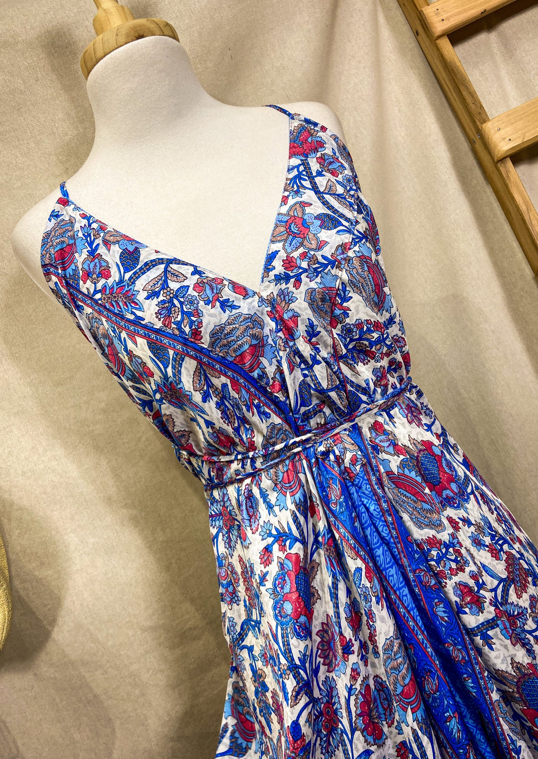 Vestido Amatista Flor Azul (estándar)