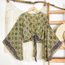 Cargar imagen en el visor de la galería, Top Kimono Beige Flor (estándar)
