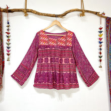 Cargar imagen en el visor de la galería, Blusa Espejos Fucsia (S-M)
