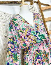 Cargar imagen en el visor de la galería, Vestido imperio Rosa Paint (S-M)
