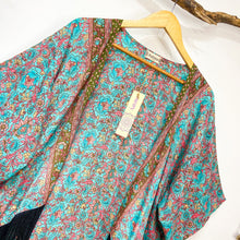 Cargar imagen en el visor de la galería, Kimono Flecos Calipso (estándar)
