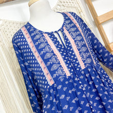 Cargar imagen en el visor de la galería, Vestido Aires Azul Rosa (M-L)
