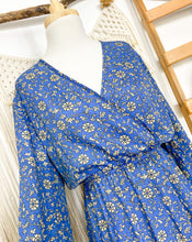 Cargar imagen en el visor de la galería, Vestido Imperio Azul Flor (S-M)
