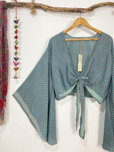 Cargar imagen en el visor de la galería, Top Kimono Verde Agua
