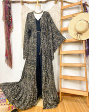 Cargar imagen en el visor de la galería, Kimono Gala Black Gold (estándar)
