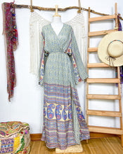Cargar imagen en el visor de la galería, Vestido Imperio Cielo (M-L)
