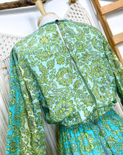 Cargar imagen en el visor de la galería, Vestido Imperio Turquesa Gold (S-M)
