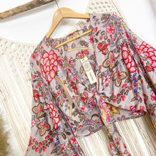 Cargar imagen en el visor de la galería, Top Kimono Flor (estándar)
