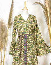 Cargar imagen en el visor de la galería, Vestido kimono Beige (S-M)
