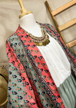 Cargar imagen en el visor de la galería, Kimono Lazo Gris Coral (estándar)
