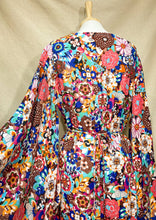 Cargar imagen en el visor de la galería, Kaftan Margarita Flores (M-L)
