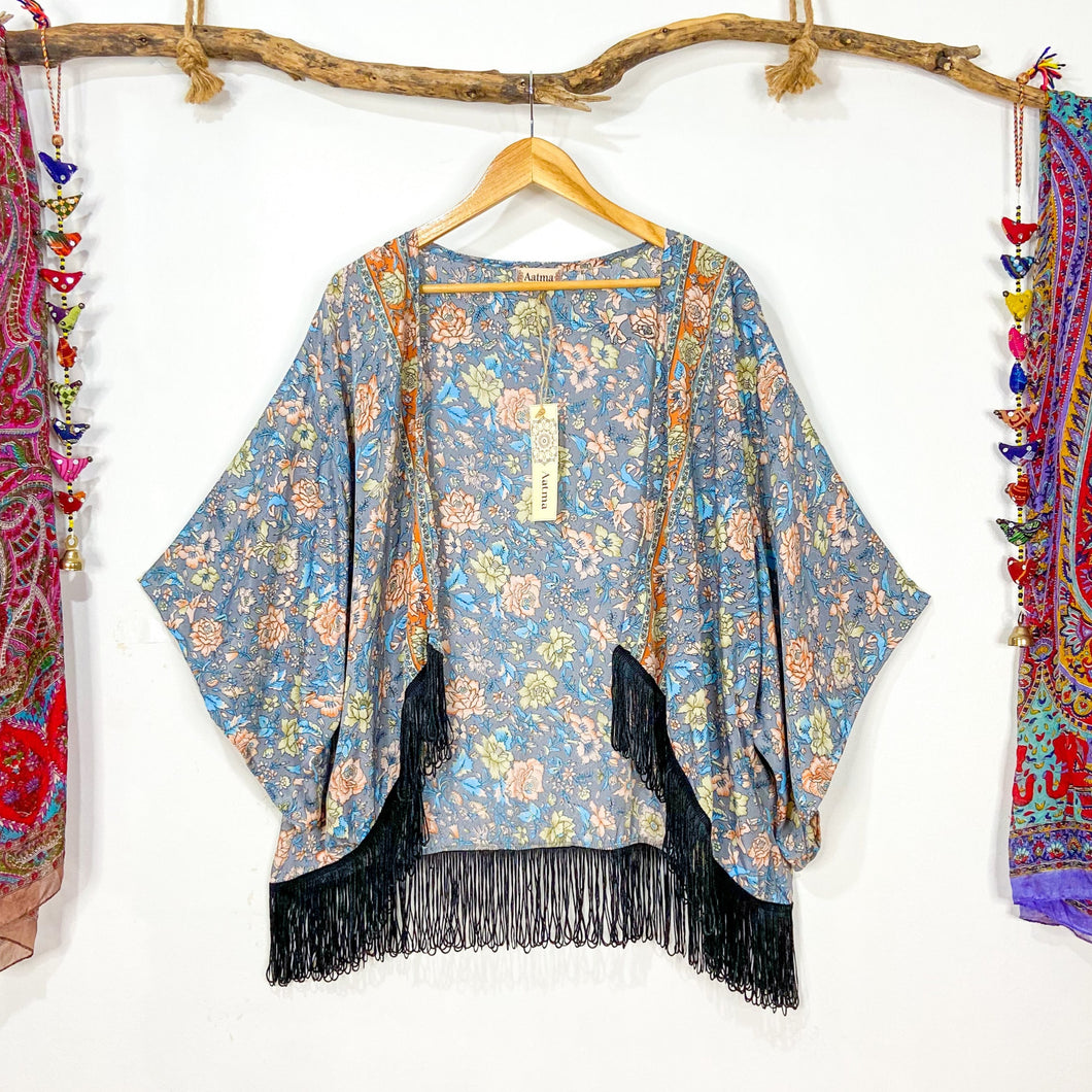 Kimono Flecos Gris Flores (estándar)