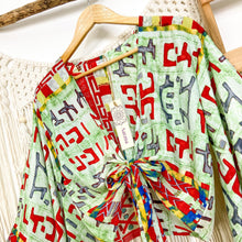 Cargar imagen en el visor de la galería, Top Kimono Etnico Verde (estándar)
