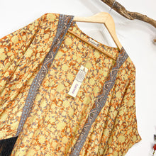 Cargar imagen en el visor de la galería, Kimono Flecos Hojas (estándar)
