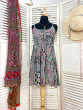 Cargar imagen en el visor de la galería, Vestido Kerala Gris (M-L)
