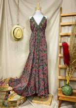 Cargar imagen en el visor de la galería, Vestido Amatista Green Pink (estándar)
