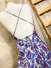 Cargar imagen en el visor de la galería, Vestido Amatista Flor Azul (estándar)

