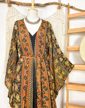 Cargar imagen en el visor de la galería, Kimono Gala Verde Terracota (estándar)
