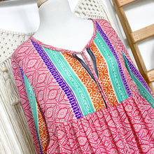 Cargar imagen en el visor de la galería, Vestido Aires Etnico Fucsia (S-M)
