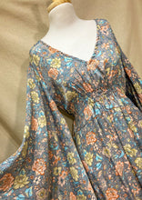 Cargar imagen en el visor de la galería, Kaftan Margarita Gris (M-L)
