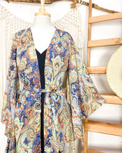 Cargar imagen en el visor de la galería, Kimono Gala Azulado (estándar)
