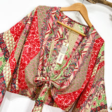 Cargar imagen en el visor de la galería, Top Kimono Rojo (estándar)

