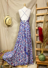 Cargar imagen en el visor de la galería, Vestido Amatista Flor Azul (estándar)
