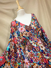 Cargar imagen en el visor de la galería, Kaftan Margarita Flores (M-L)
